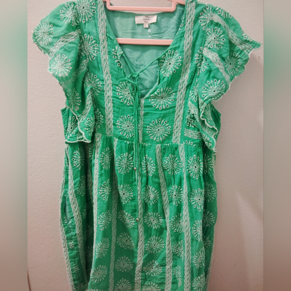 🦋Entro Green Floral Embroidered Blouse